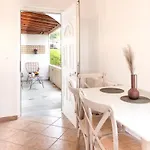 Noho @ Sunlit House Paros *